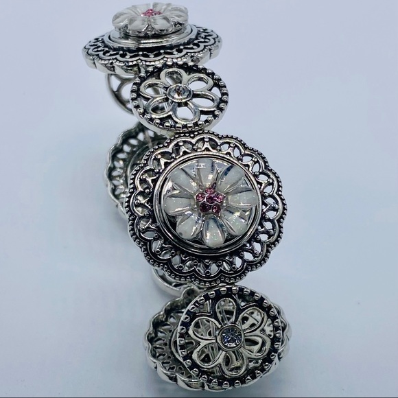 FLORAL ENAMEL COATED GEMS CHARM STRETCH BRACELET CUSTOMIZEABLE brand-new - Picture 6 of 7